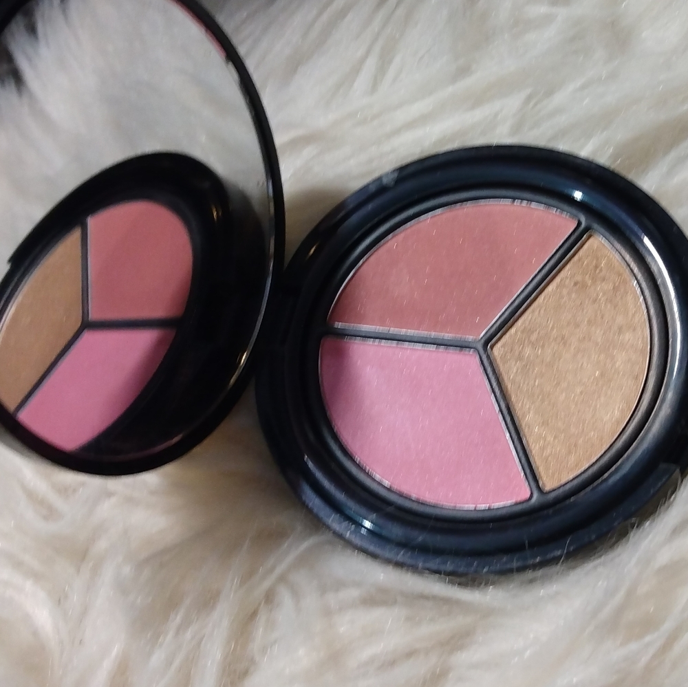 New Elizabeth Arden blush